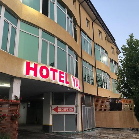 Yal Hotel & Restaurant Tetovo Bagian luar foto