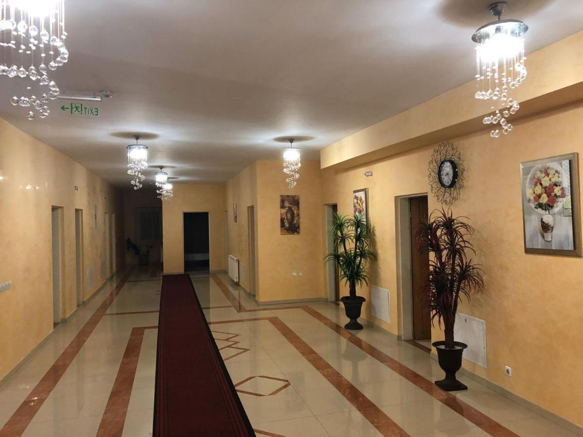 Yal Hotel & Restaurant Tetovo Bagian luar foto